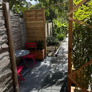 - Et à Côté Coule Rivière Hébergement de vacances